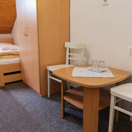 招待所 Turisticka Pod Grapou *