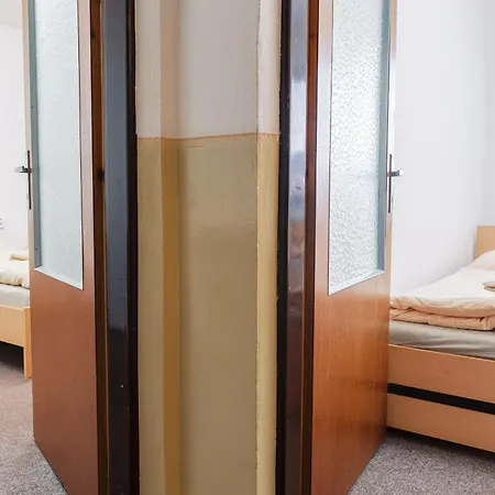 Turisticka Pod Grapou 斯祖贝莱克