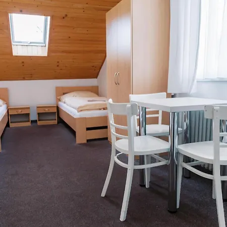 Pensjonat Turisticka Pod Grapou