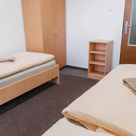 Pensjonat Turisticka Pod Grapou *