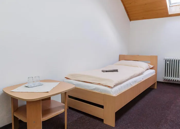 Turisticka Pod Grapou